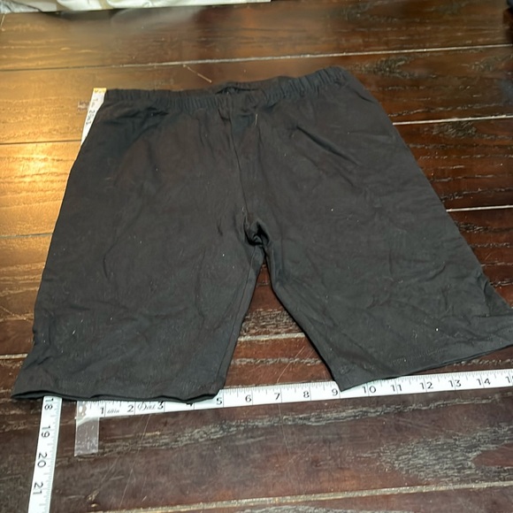 girls biker shorts  NWT - Picture 1 of 4